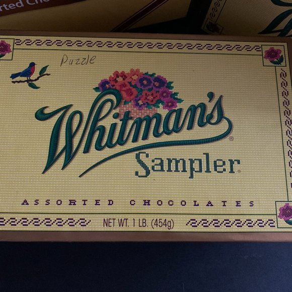 3 - 1980-2000's Vintage Total Whitman's Sampler Assorted Chocolate Boxes (Empty) - Picture 5 of 13